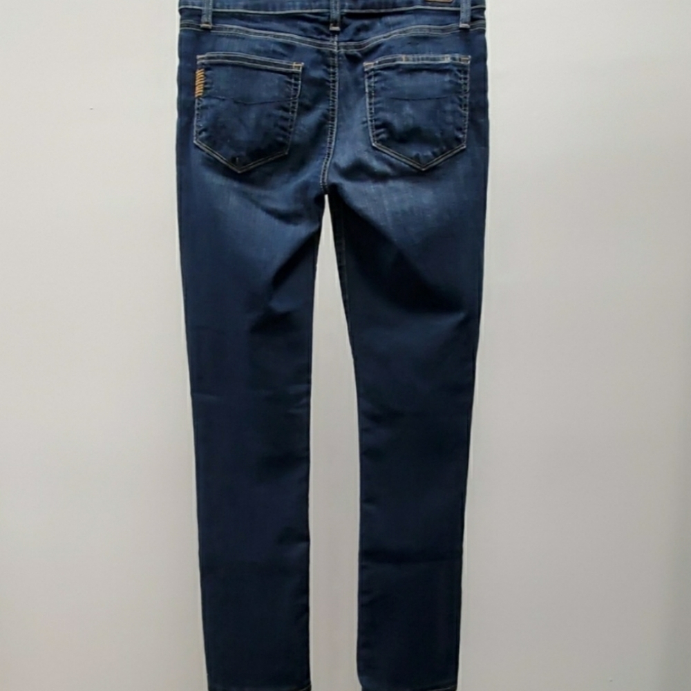 PAIGE Skyline Straight Jeans. WJE4